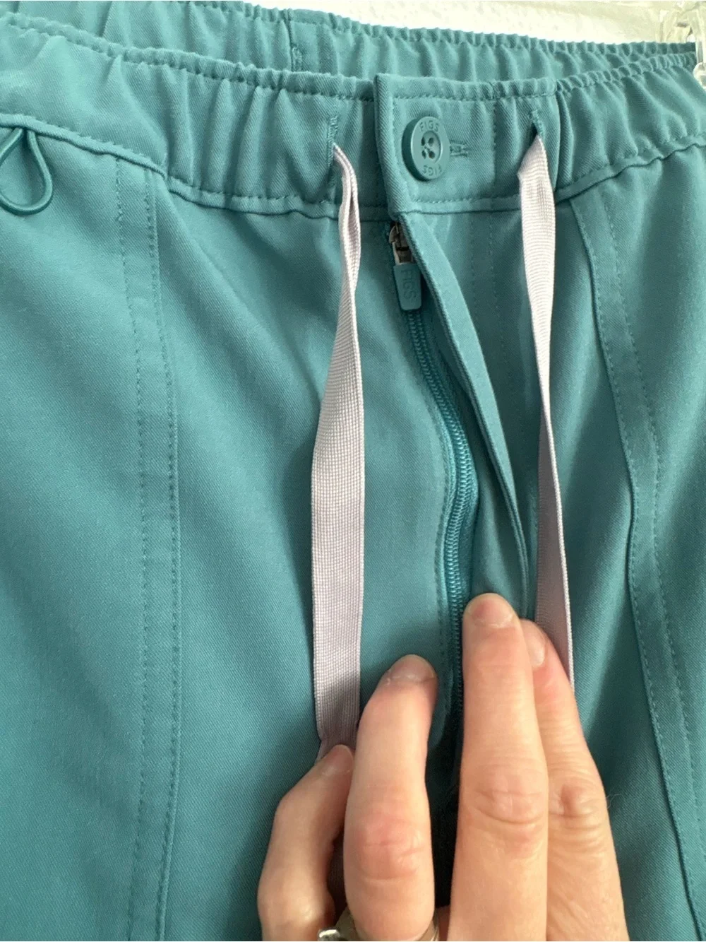 FIGS Men’s Cairo Cargo Scrub Pants Medium Short Teal Green 27” Inseam